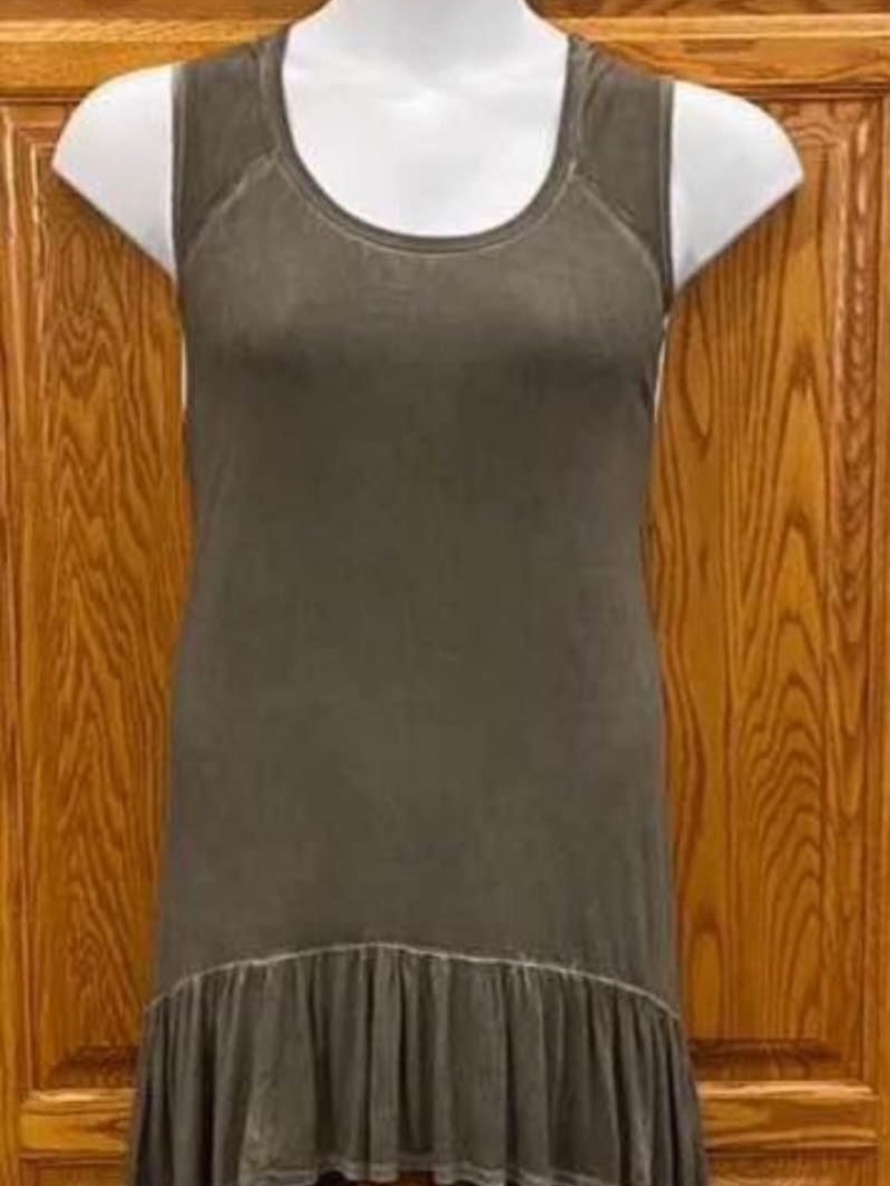 Dantelle Gray Ruffle-Hem Tunic Top